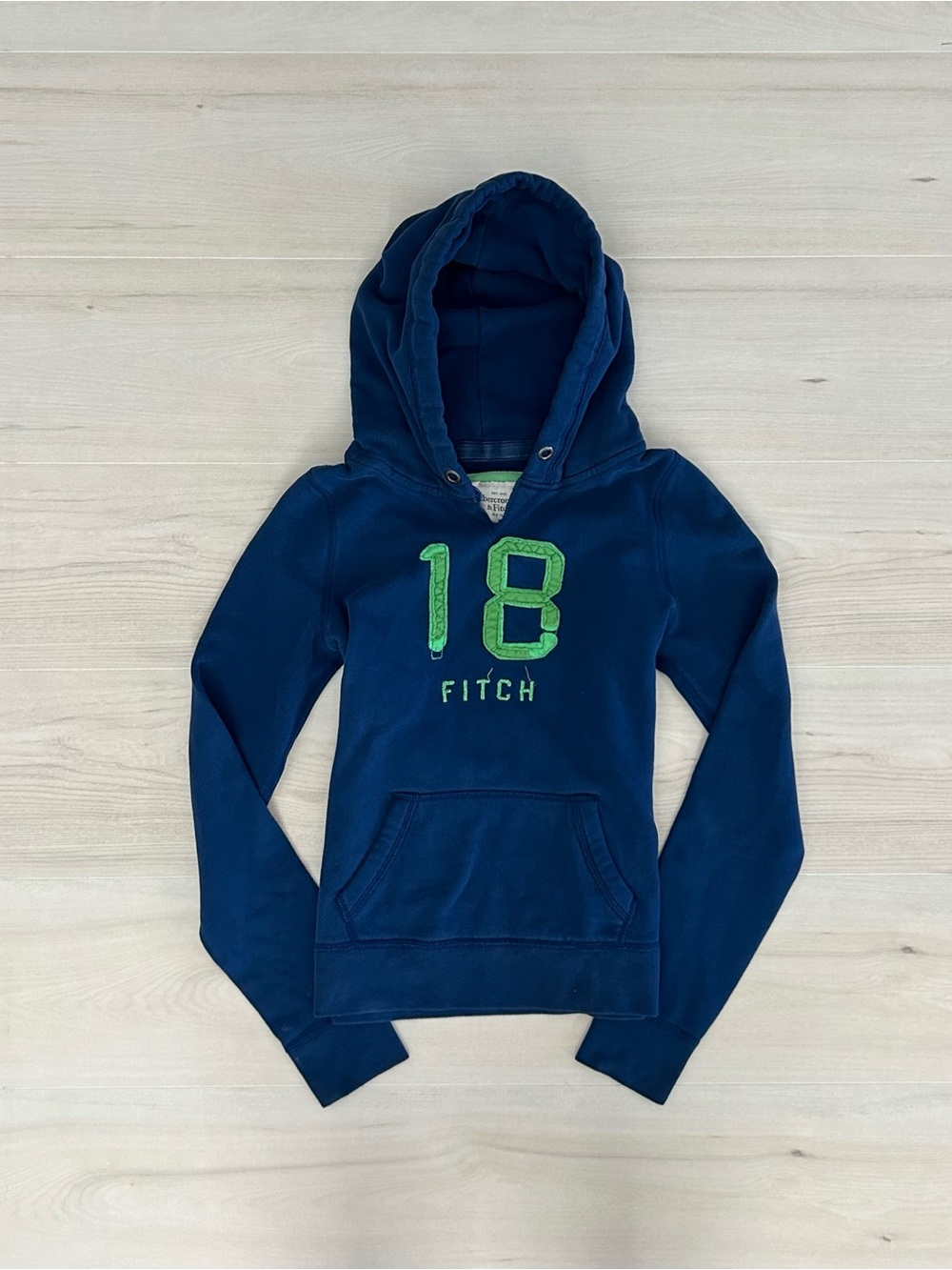 blue and green abercrombie and fitch fitted hoodie